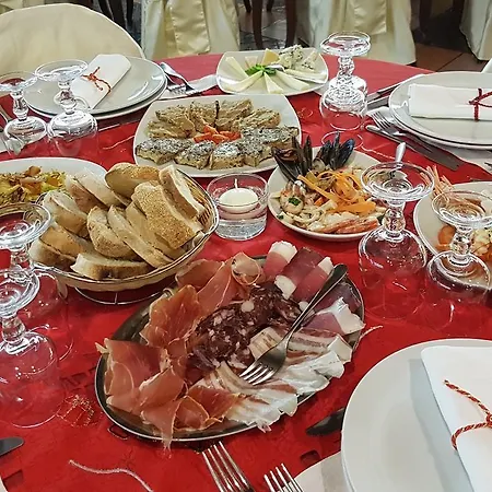 Istellas Hotel *