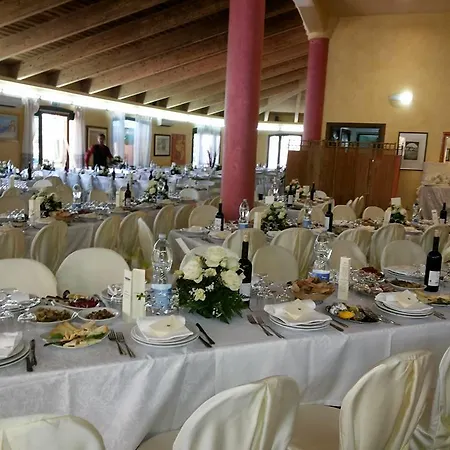 Istellas Hotel